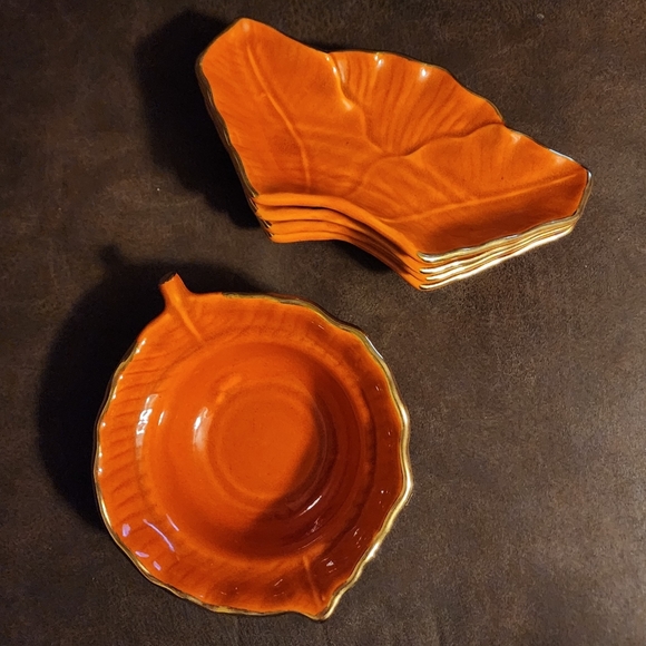 Vintage Orange Leaf Gold Trim Bowl & 4 Serving Plates USA California M700 - Picture 2 of 11
